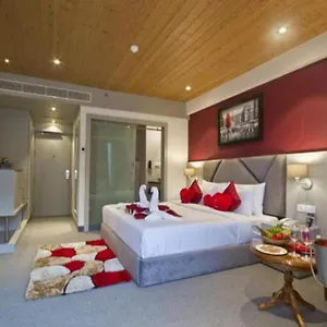 3* Hotel The Flight Path